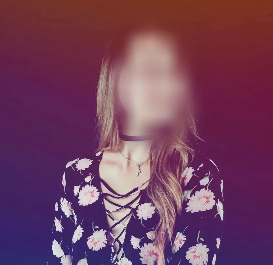Bianca, 24