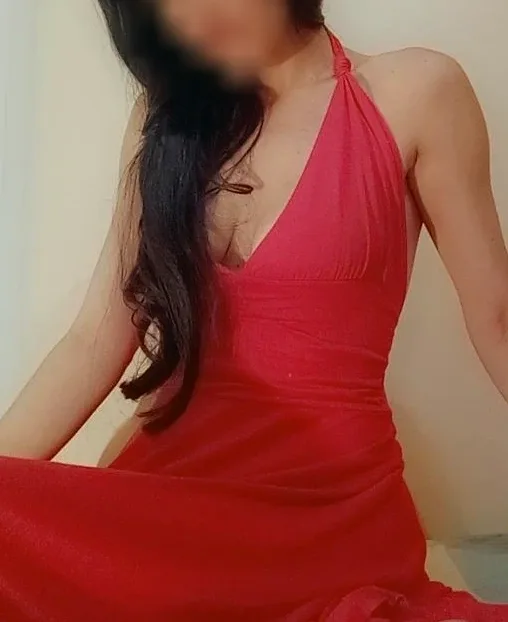 Charlotte, 37