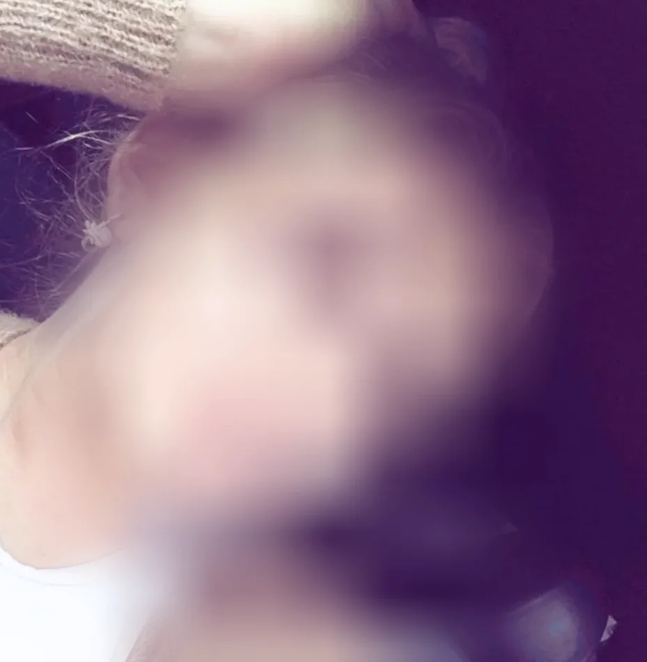 Juliane, 30