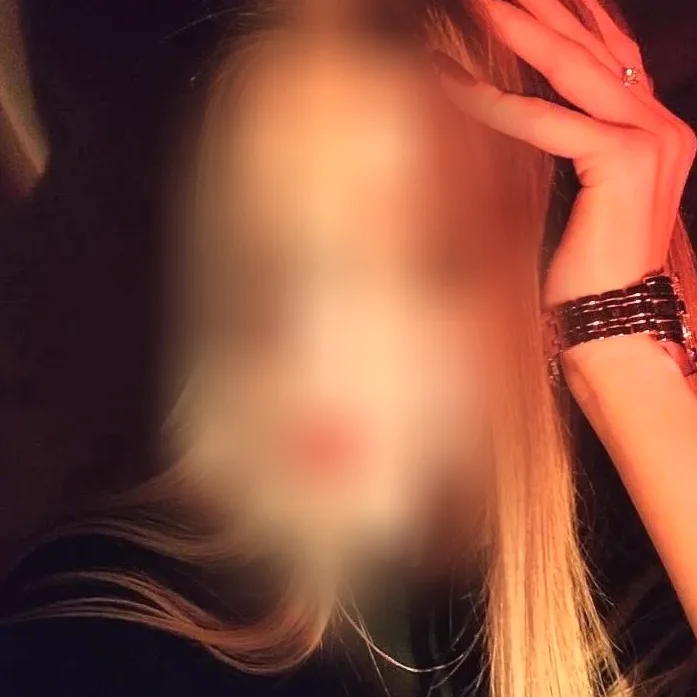 Sabrina, 21