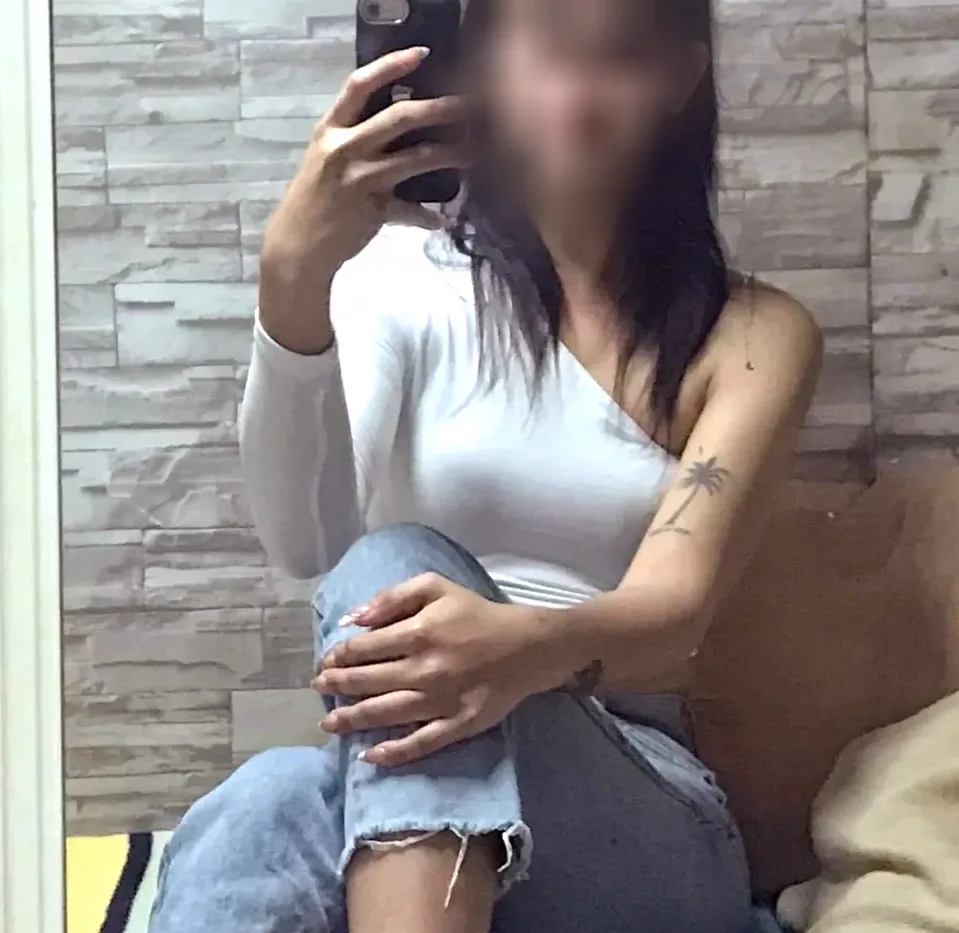 Sonja, 32