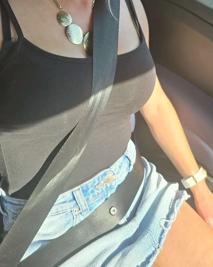 Stefanie, 36